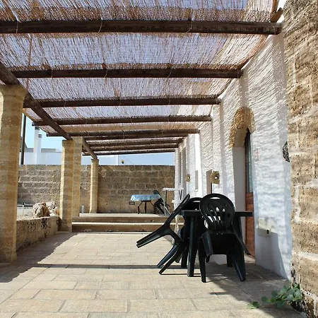 Masseria Li Curti 3* Giuliano