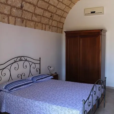 ベッド・アンド・ブレックファスト Masseria Li Curti Giuliano