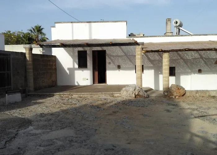 Masseria Li Curti 3* Giuliano