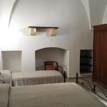 Frühstückspension Masseria Li Curti 3*