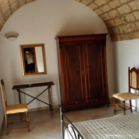 Bed & Breakfast Masseria Li Curti 3*