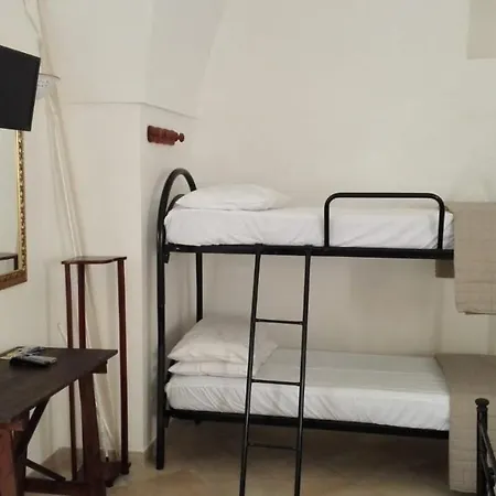 Masseria Li Curti Frühstückspension Giuliano