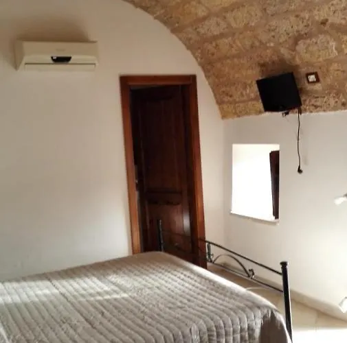 לינה וארוחת בוקר Masseria Li Curti Giuliano