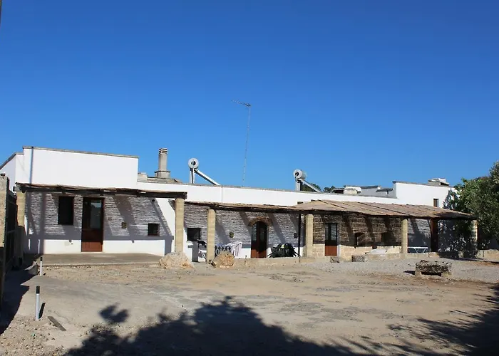 Masseria Li Curti 3* Giuliano